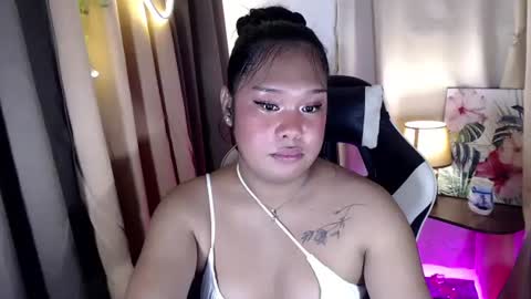 Snapshot of tightkitten4u chatting on October 29, 2025, 10:00 pm Kitti online show from October 29, 2025, 10:00 pm