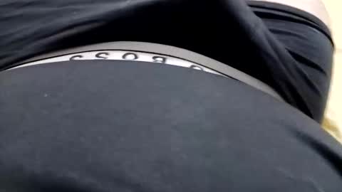 Snapshot of tightsmanuk91 chatting on February 3, 2026, 10:31 am Tightsmaleuk.pantyhosehairymale online show from February 3, 2026, 10:31 am