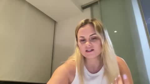 Lexi online show from February 27, 2025, 9:32 am