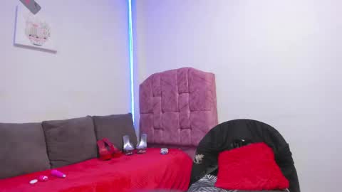 Snapshot of tihara_ladys chatting on April 26, 2026, 10:57 am tihara_ladys online show from April 26, 2026, 10:57 am