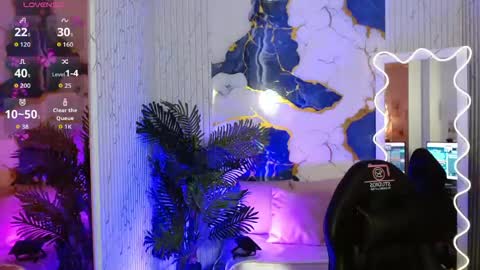 Tiiana online show from May 11, 2026, 3:01 am