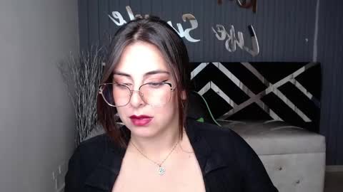 Tiina  online show from January 8, 2025, 1:41 pm