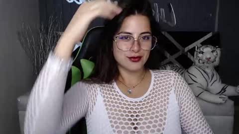 Tiina  online show from January 11, 2025, 10:40 am