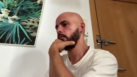 Snapshot of tim_beard chatting on September 14, 2025, 12:04 pm Tim Beard online show from September 14, 2025, 12:04 pm