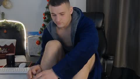 Snapshot of tim_mart chatting on December 25, 2024, 10:16 pm ask me online show from December 25, 2024, 10:16 pm