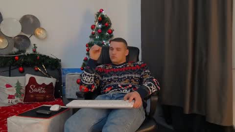 Snapshot of tim_mart chatting on December 27, 2024, 10:37 pm ask me online show from December 27, 2024, 10:37 pm