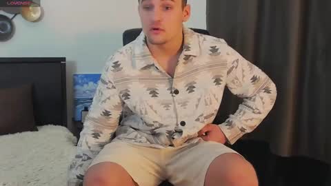 Snapshot of tim_mart chatting on January 15, 2025, 2:56 pm ask me online show from January 15, 2025, 2:56 pm