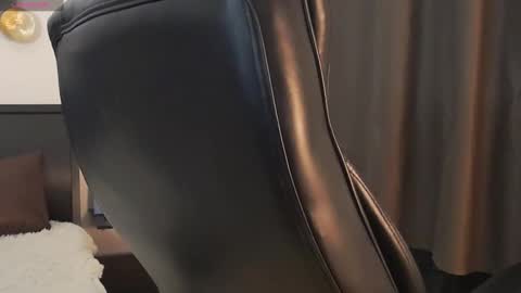 Snapshot of tim_mart chatting on January 15, 2025, 5:58 pm ask me online show from January 15, 2025, 5:58 pm