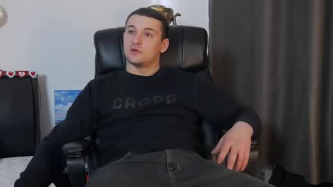 Snapshot of tim_mart chatting on February 17, 2025, 8:19 am ask me online show from February 17, 2025, 8:19 am