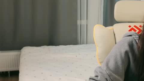 Snapshot of timewithout chatting on February 24, 2026, 9:57 pm Mia online show from February 24, 2026, 9:57 pm