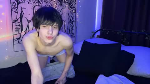 Snapshot of timi_moon chatting on February 17, 2025, 9:13 am timi_moon online show from February 17, 2025, 9:13 am