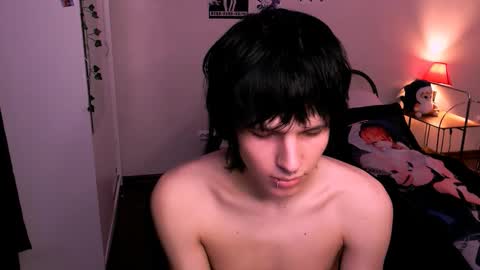 Snapshot of timi_moon chatting on October 29, 2025, 9:16 pm timi_moon online show from October 29, 2025, 9:16 pm