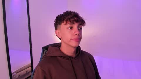 Timothy 21 years old online show from December 1, 2025, 8:36 pm