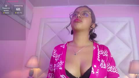 Snapshot of tina_monroee chatting on May 29, 2026, 5:27 am Tinaa online show from May 29, 2026, 5:27 am