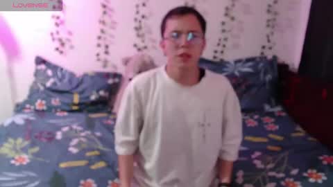 Tina N Charlie online show from November 9, 2025, 12:03 pm