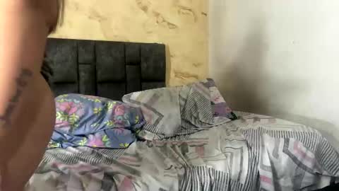 tina_russo online show from April 30, 2026, 1:34 am