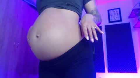 Snapshot of tina_wild_ chatting on June 24, 2026, 12:31 am Tina Wild online show from June 24, 2026, 12:31 am