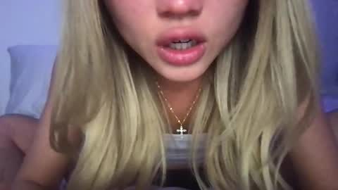 tina_xoxo_ online show from January 13, 2025, 7:00 am