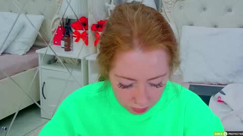 Tina online show from November 4, 2025, 3:49 am