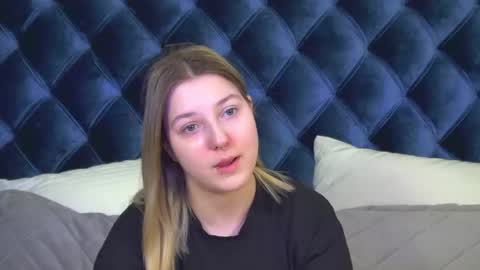 TinaBurton online show from May 20, 2026, 4:35 pm
