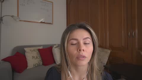 Snapshot of tinacb chatting on December 8, 2024, 2:30 pm tinacb online show from December 8, 2024, 2:30 pm