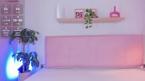 Tina online show from November 10, 2025, 11:42 am