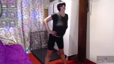 TinaFlower online show from October 8, 2025, 3:20 pm