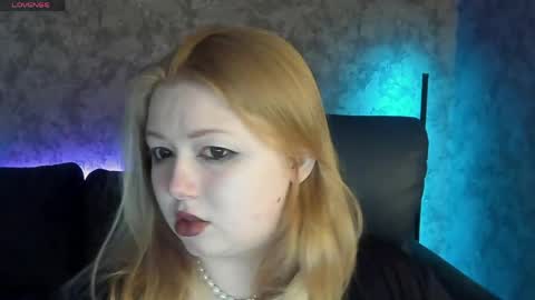 TinkerrBelll online show from March 31, 2026, 12:49 pm