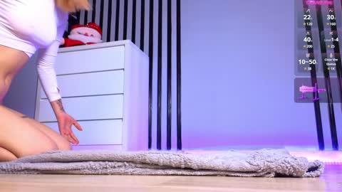 Tina online show from January 12, 2025, 4:00 am