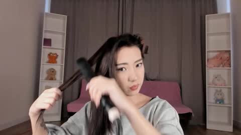 Tina online show from November 5, 2025, 6:35 am