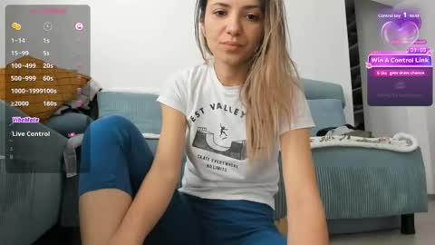 Snapshot of tinna21 chatting on March 16, 2026, 10:30 am tinna21 online show from March 16, 2026, 10:30 am