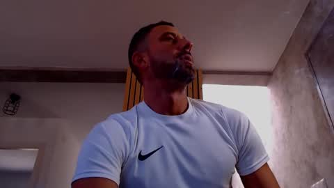 tinoclandestino online show from February 1, 2025, 10:37 am