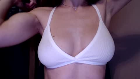 Lily online show from December 29, 2024, 5:22 pm