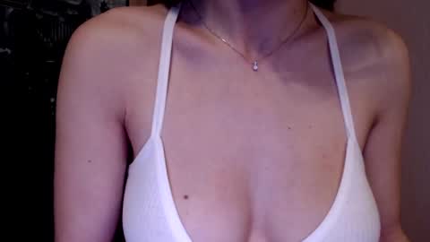 Lily online show from January 1, 2025, 10:21 am