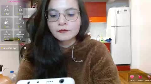 Snapshot of tiny_caroline chatting on January 15, 2025, 8:05 pm Tiny Caroline online show from January 15, 2025, 8:05 pm