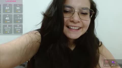 Snapshot of tiny_caroline chatting on February 24, 2025, 10:25 pm Tiny Caroline online show from February 24, 2025, 10:25 pm