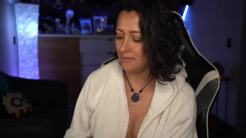 Snapshot of tiny_panther chatting on March 7, 2025, 4:13 am Ana Molly online show from March 7, 2025, 4:13 am