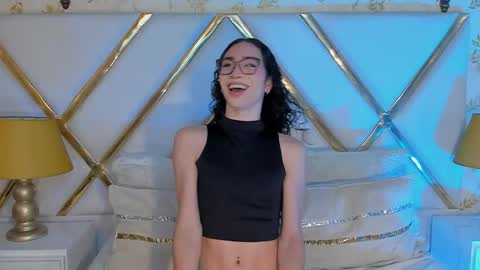 Thomm  Independent Model online show from March 8, 2026, 7:45 am