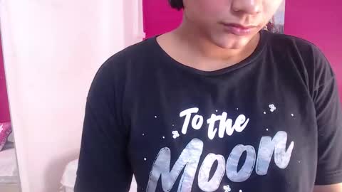 tiny_whore18 online show from September 20, 2025, 6:42 pm