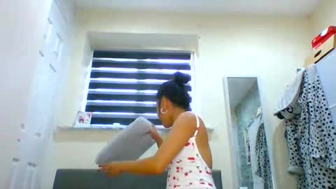 Tinyasian911718 sweetinyasian instagram online show from January 20, 2025, 12:49 pm