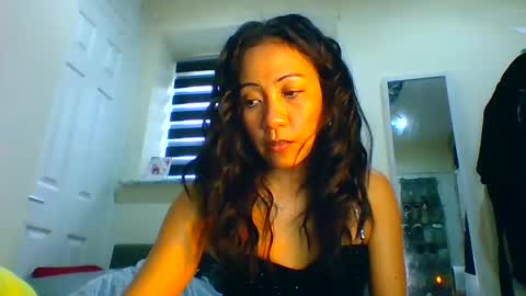 Tinyasian911718 sweetinyasian instagram online show from February 4, 2025, 1:16 pm