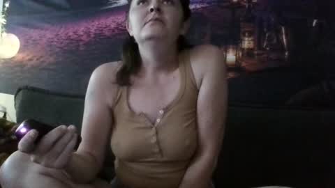 Snapshot of tinyassbossymilf chatting on June 27, 2026, 5:07 pm tinyassbossymilf online show from June 27, 2026, 5:07 pm