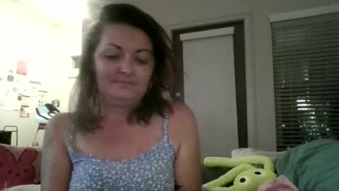 Snapshot of tinyassbossymilf chatting on June 29, 2026, 7:47 am tinyassbossymilf online show from June 29, 2026, 7:47 am