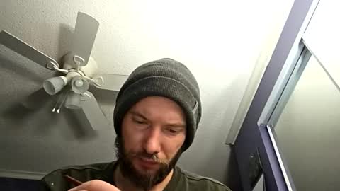 tinyguynicecock online show from April 7, 2026, 10:15 am