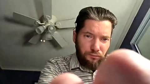 tinyguynicecock online show from May 17, 2026, 7:06 am
