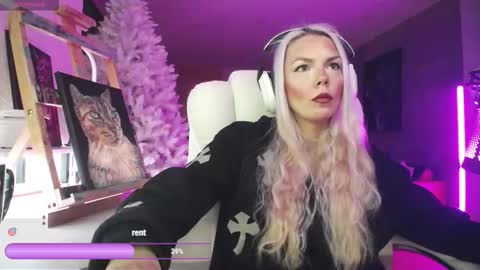 stage Kylie Sinner  brand CLITBAIT online show from February 24, 2026, 10:19 pm