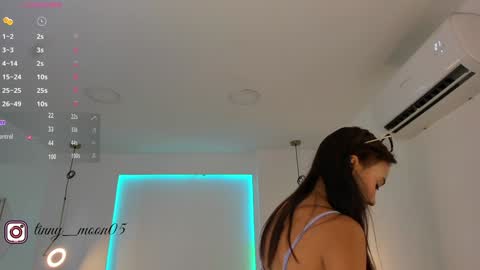 Luna  online show from January 30, 2025, 11:11 am