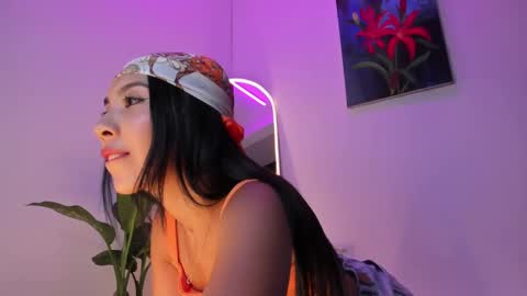 Luna  online show from March 4, 2025, 12:07 am