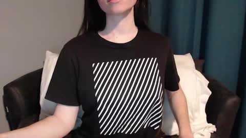 Snapshot of tinyytina chatting on December 20, 2024, 8:38 am TinyyTina online show from December 20, 2024, 8:38 am