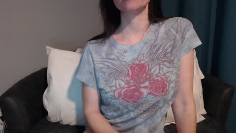 Snapshot of tinyytina chatting on December 22, 2024, 12:27 pm TinyyTina online show from December 22, 2024, 12:27 pm